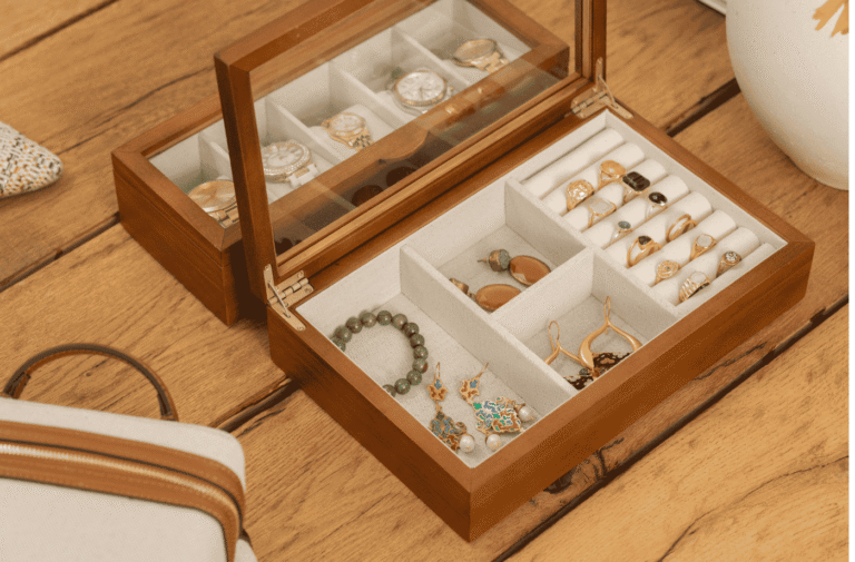 Why Jewelry Makes the Perfect Gift for Every Woman